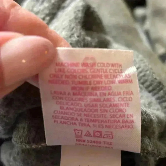 New with tags, womens size XS hoody/sweatshirt, #H305 - Picture 5 of 6